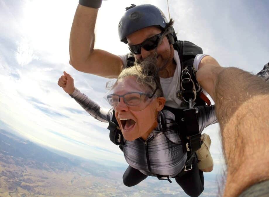 How old do you have to be to skydive? Top 5 things to know